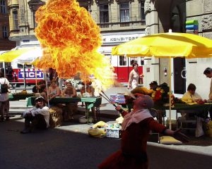 Tanzgruppe Amadance am Straßenfest Hernals (1)