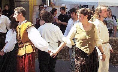Tanzgruppe Amadance am Straßenfest Hernals (14)