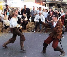 Tanzgruppe Amadance am Straßenfest Hernals (21)